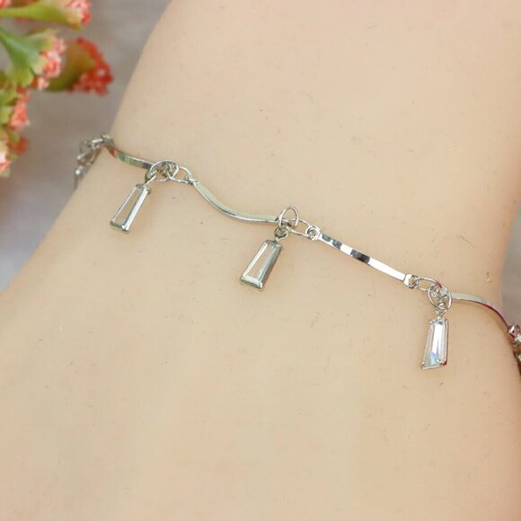 "New Beautiful Design Bracelet for Women/Girls, Gift, B809 - Picture 1 of 10
